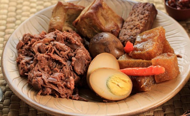 Kuliner Khas Jogja: Hidangan Tradisional yang Melekat di Hati