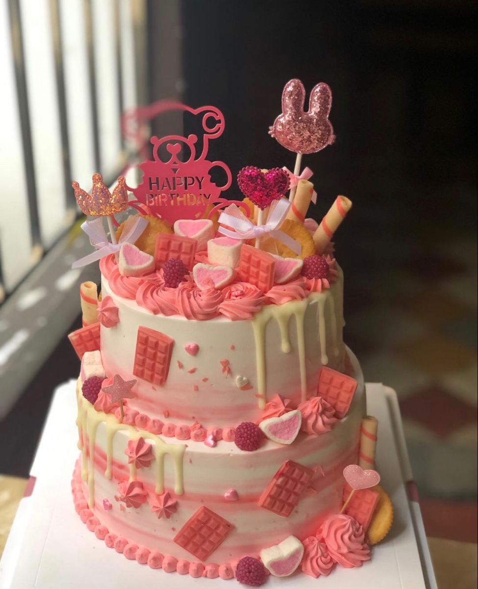 Kue Ulang Tahun: Sejarah Di Balik Lilin dan Harapan