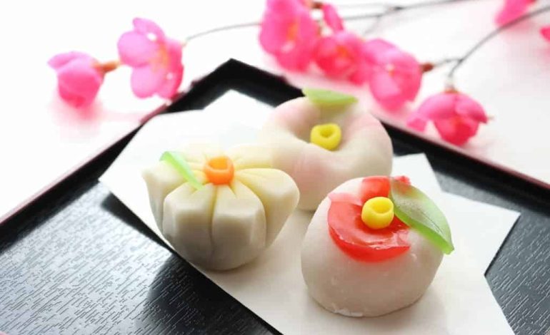 Jenis Wagashi Paling Populer yang Wajib Anda Cicipi